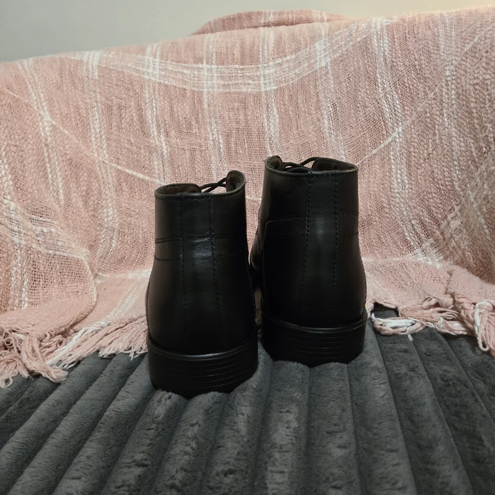 Mens 10.5 Full Leather chukka boots or dressy ankle boots Mad In Guatmalia - Picture 4 of 12